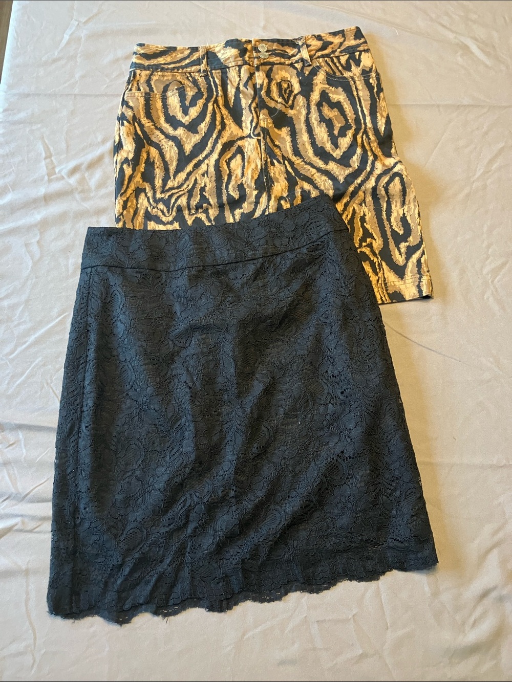 Women’s Skirt Bundle - 2 Skirts - Size 4